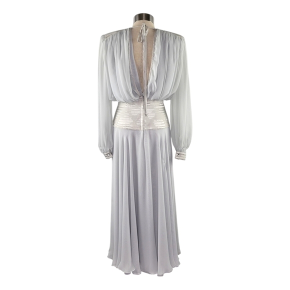 Wayne Clark Vtg Long Sleeve Fitted Waist Chiffon Dress Size 6 Fits XS/S Silver - Picture 5 of 13